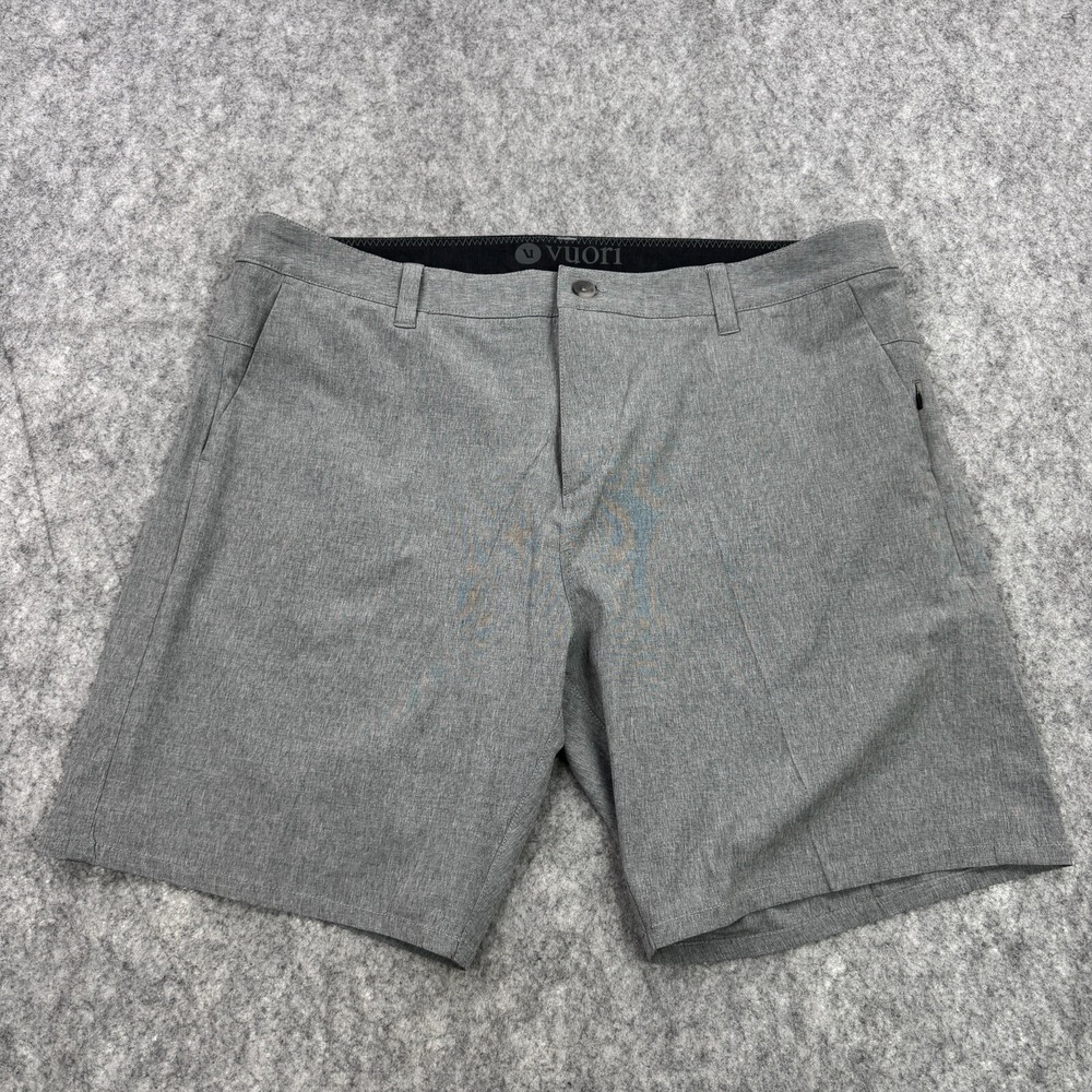 Vuori Mens Aim Shorts Gray 38 Performance‎ Stretch Calssic Fit 8" Inseam Casual